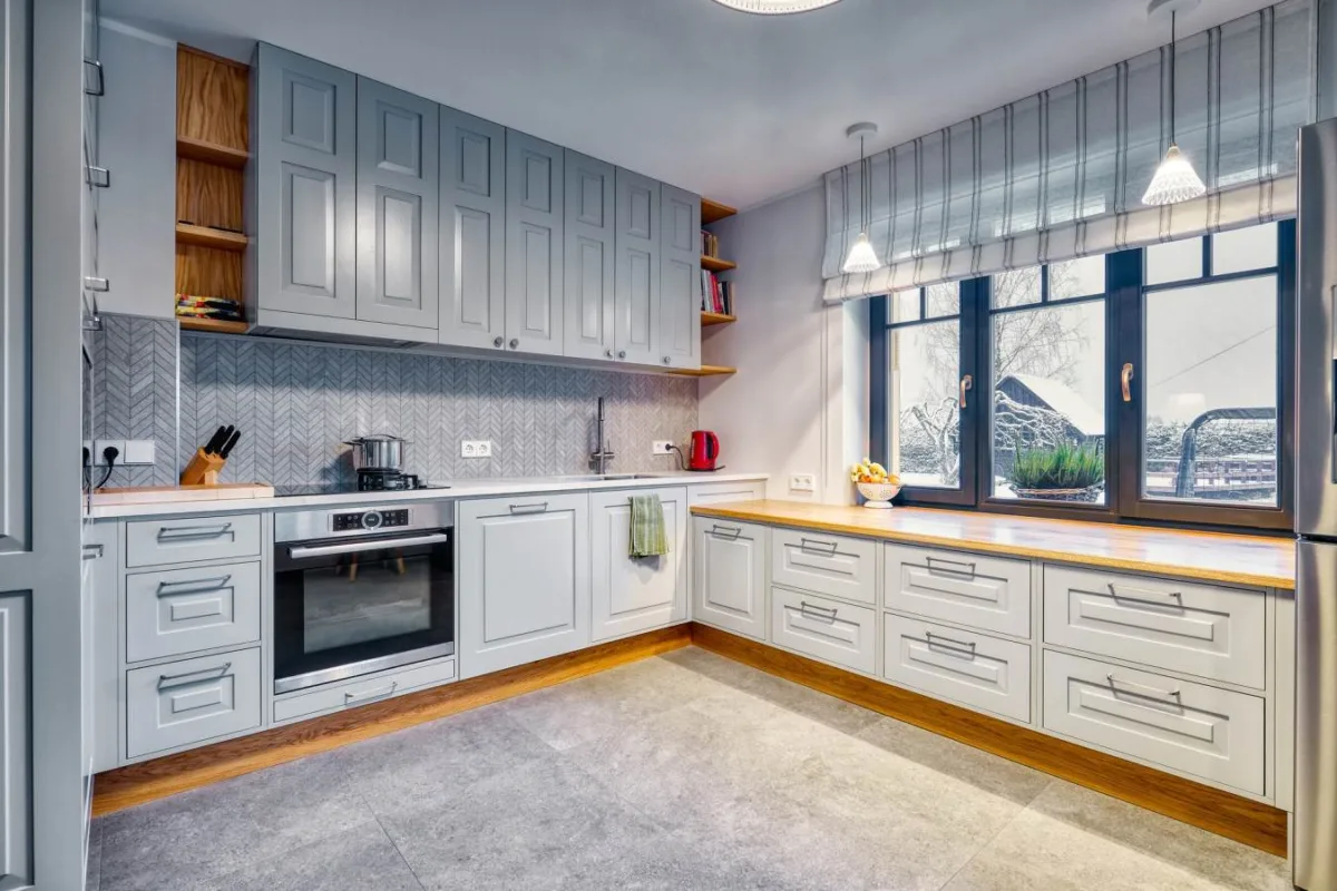 Triibuline roomakardin