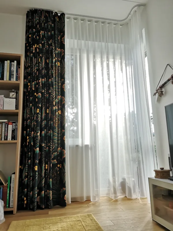 Elutoa tekstiilkardin