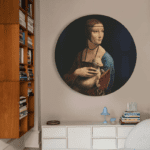 Seinakleebis Leedi hermeliiniga